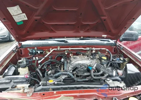 2004 Nissan Xterra Xe из США, поврежденный, VIN 5N1ED28T34C657802